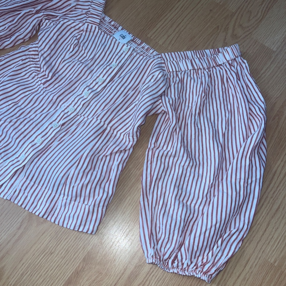 CAbi Red and White Striped Puff Long Sleeve Smocked Back Top / Blouse Size Small - Picture 3 of 8